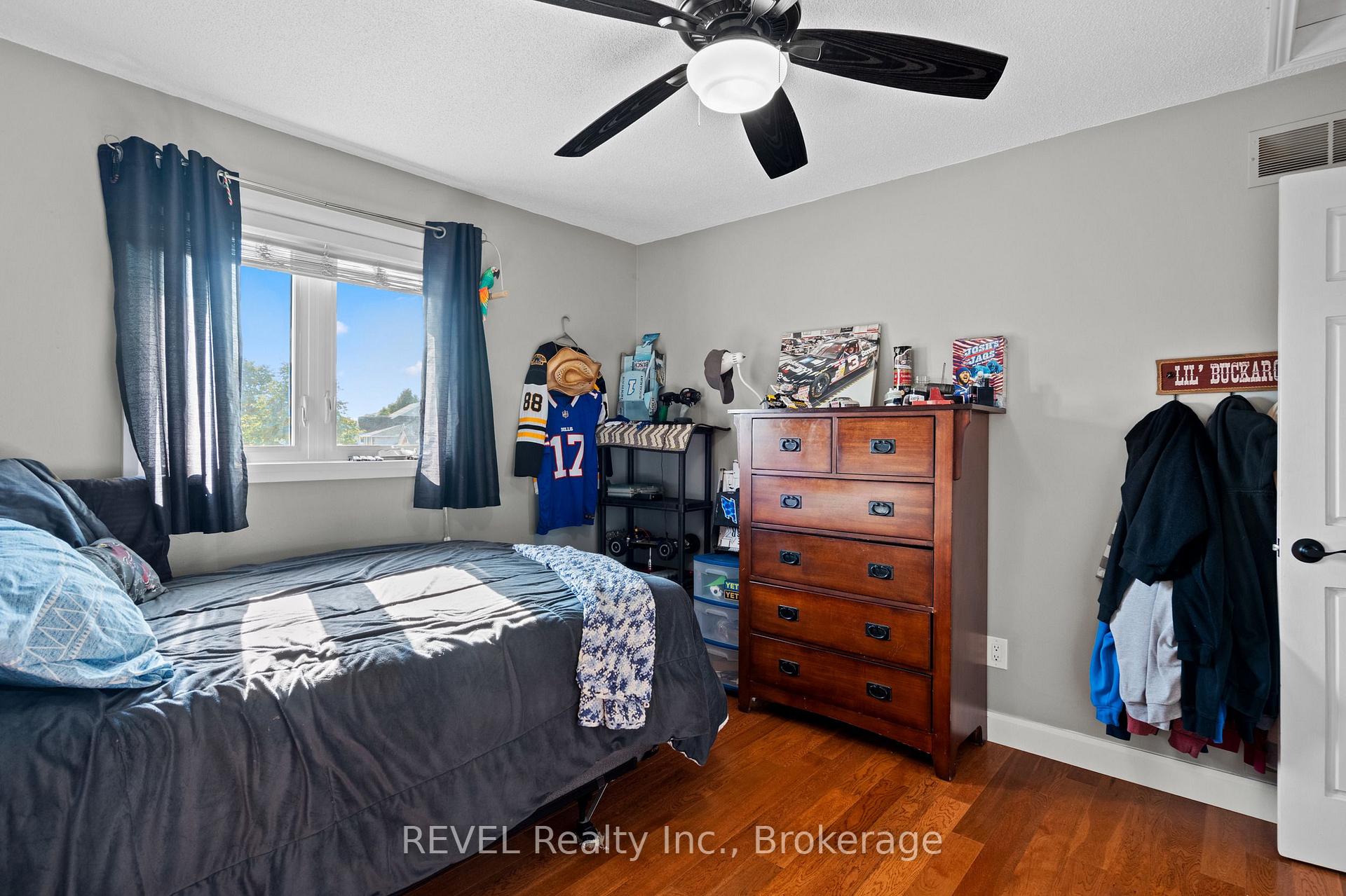 Photo 29 of 13 Bartok Crescent, Port Colborne, Main Street — HOMEH
