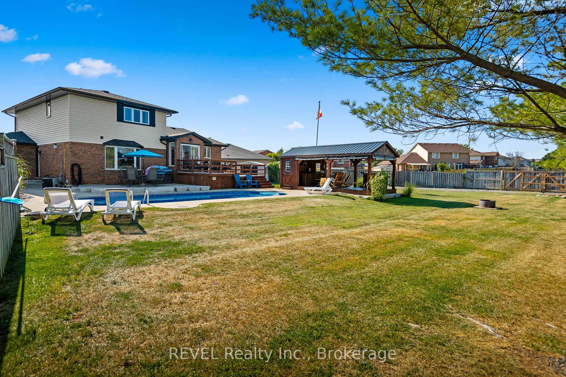 Photo 43 of 13 Bartok Crescent, Port Colborne, Main Street — HOMEH