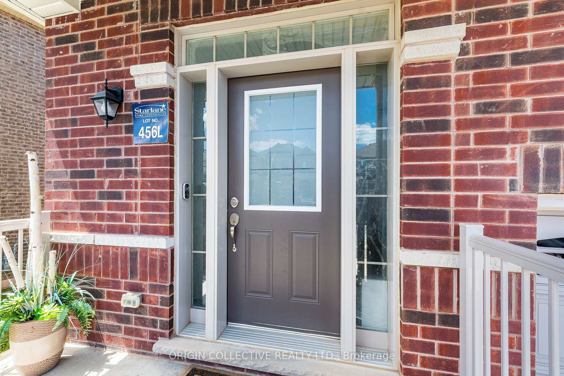 Photo 6 of 281 Great Falls Boulevard, Hamilton, Waterdown — HOMEH