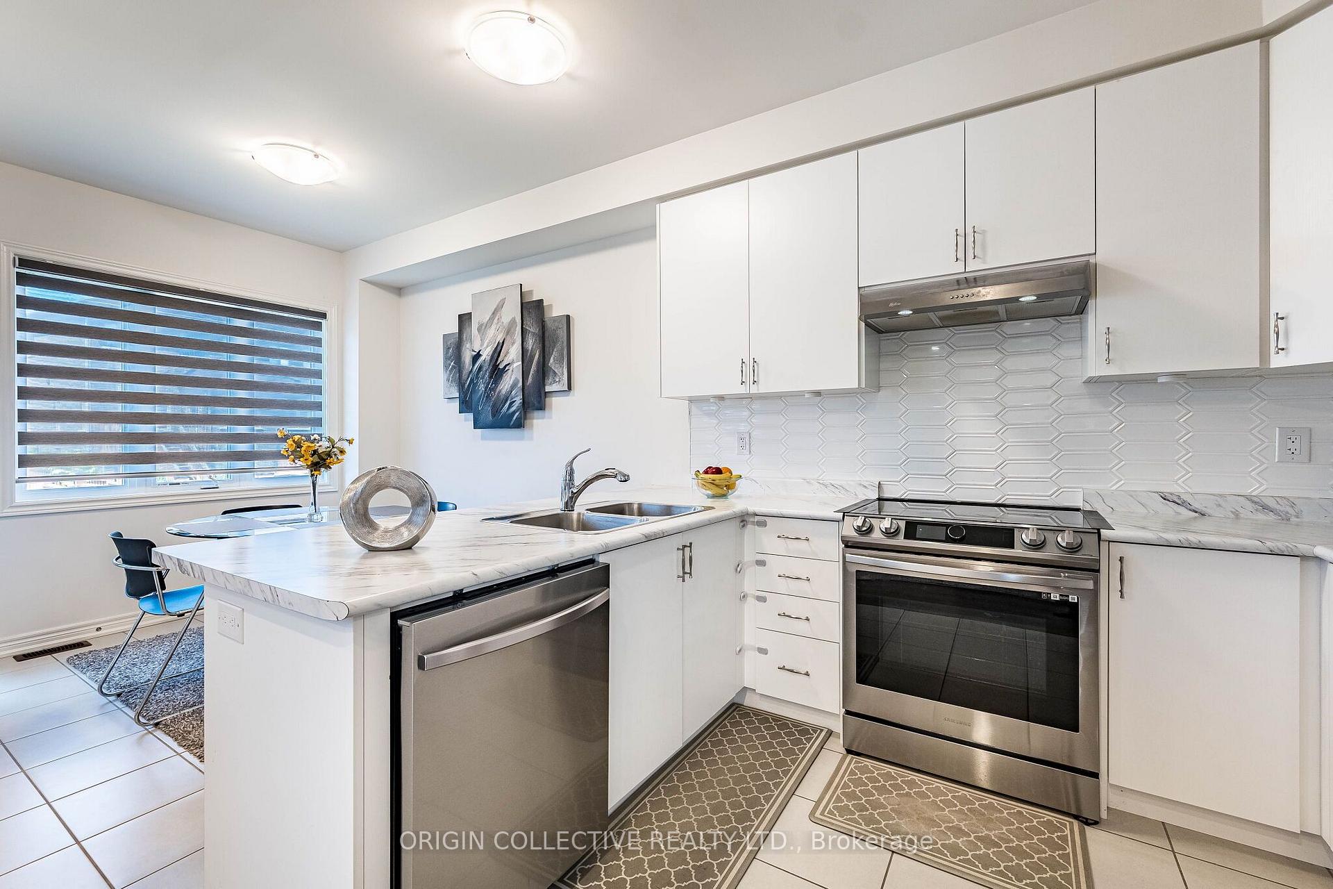 Photo 25 of 281 Great Falls Boulevard, Hamilton, Waterdown — HOMEH