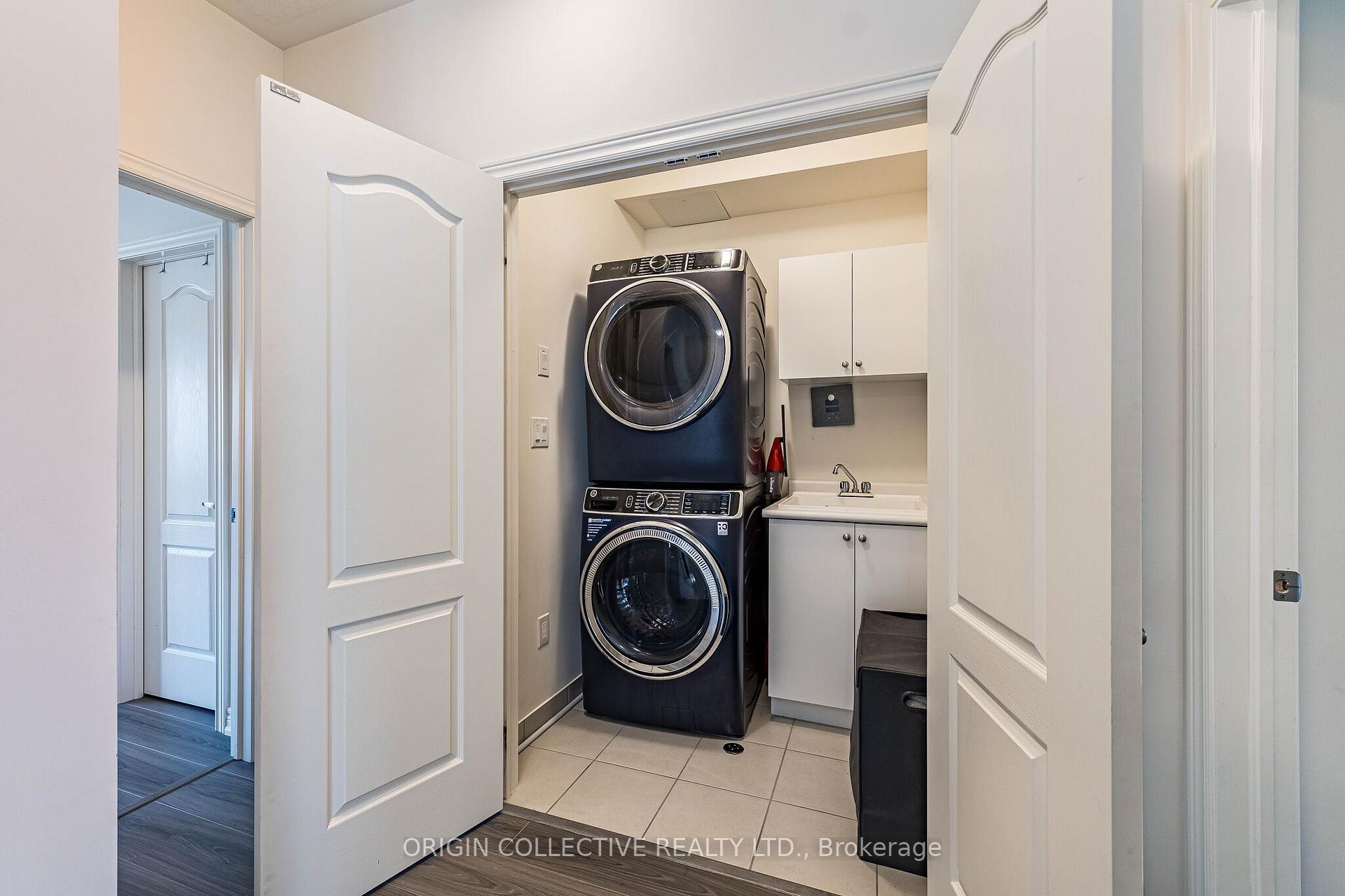 Photo 46 of 281 Great Falls Boulevard, Hamilton, Waterdown — HOMEH