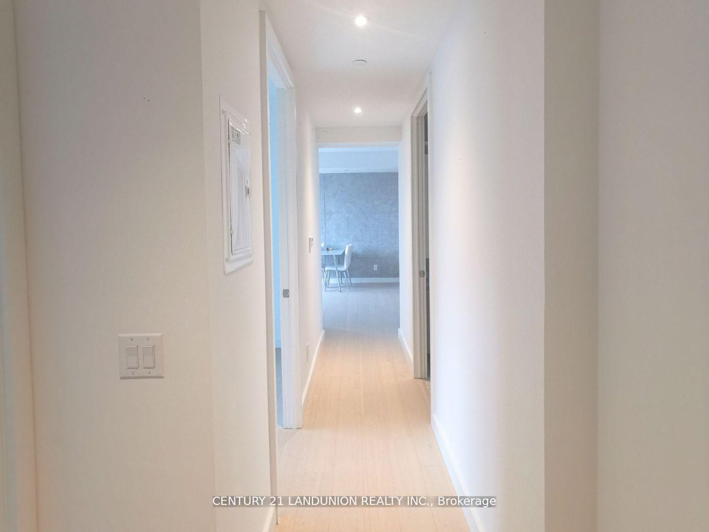 Photo 3 of Unit 1001, 81 Wellesley Street E, Toronto, Church-Yonge Corridor — HOMEH