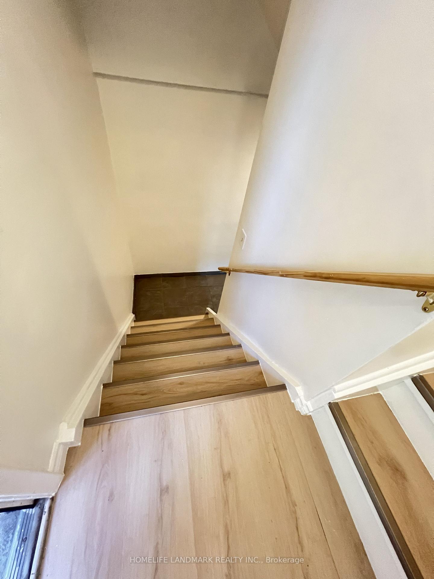 Photo 30 of 27 Tillplain Road, North York, Bathurst Manor — HOMEH