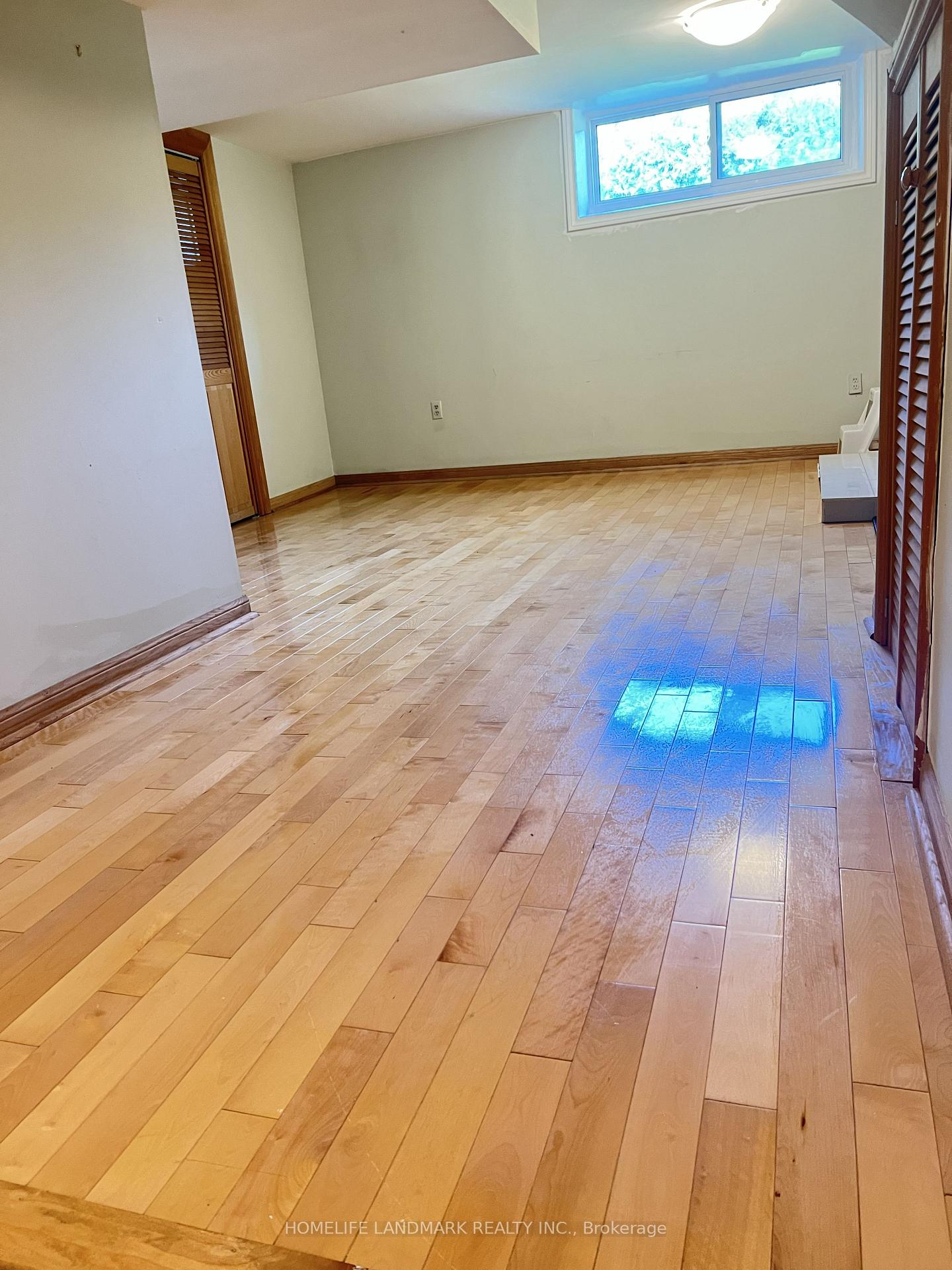 Photo 31 of 27 Tillplain Road, North York, Bathurst Manor — HOMEH