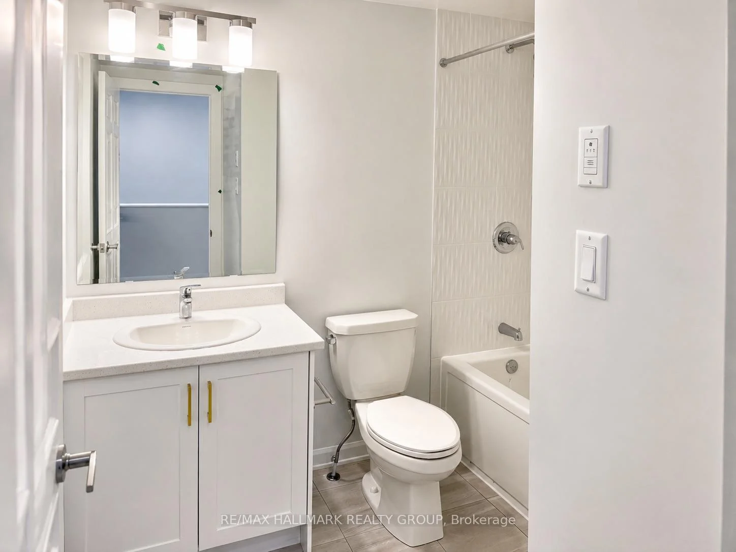 Photo 28 of 703 Tadpole Crescent, Ottawa, Barrhaven - Half Moon Bay — HOMEH