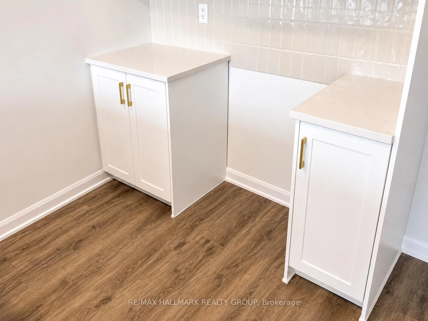 Photo 15 of 703 Tadpole Crescent, Ottawa, Barrhaven - Half Moon Bay — HOMEH
