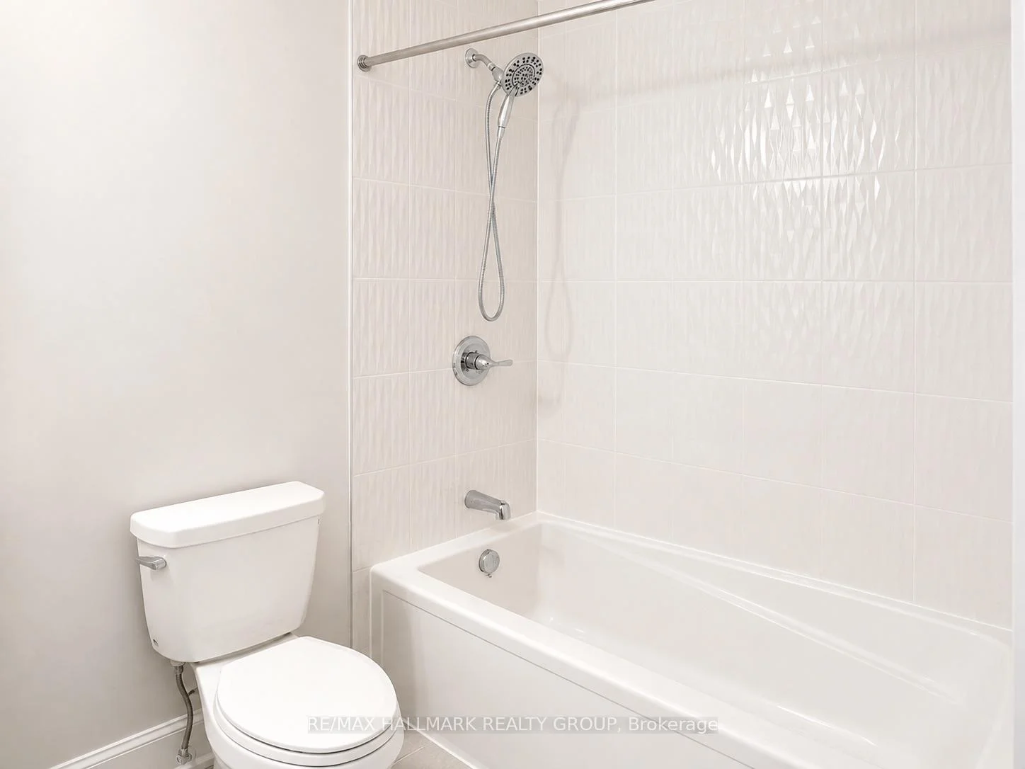 Photo 32 of 703 Tadpole Crescent, Ottawa, Barrhaven - Half Moon Bay — HOMEH
