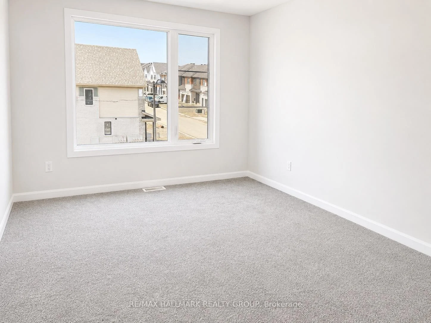 Photo 36 of 703 Tadpole Crescent, Ottawa, Barrhaven - Half Moon Bay — HOMEH