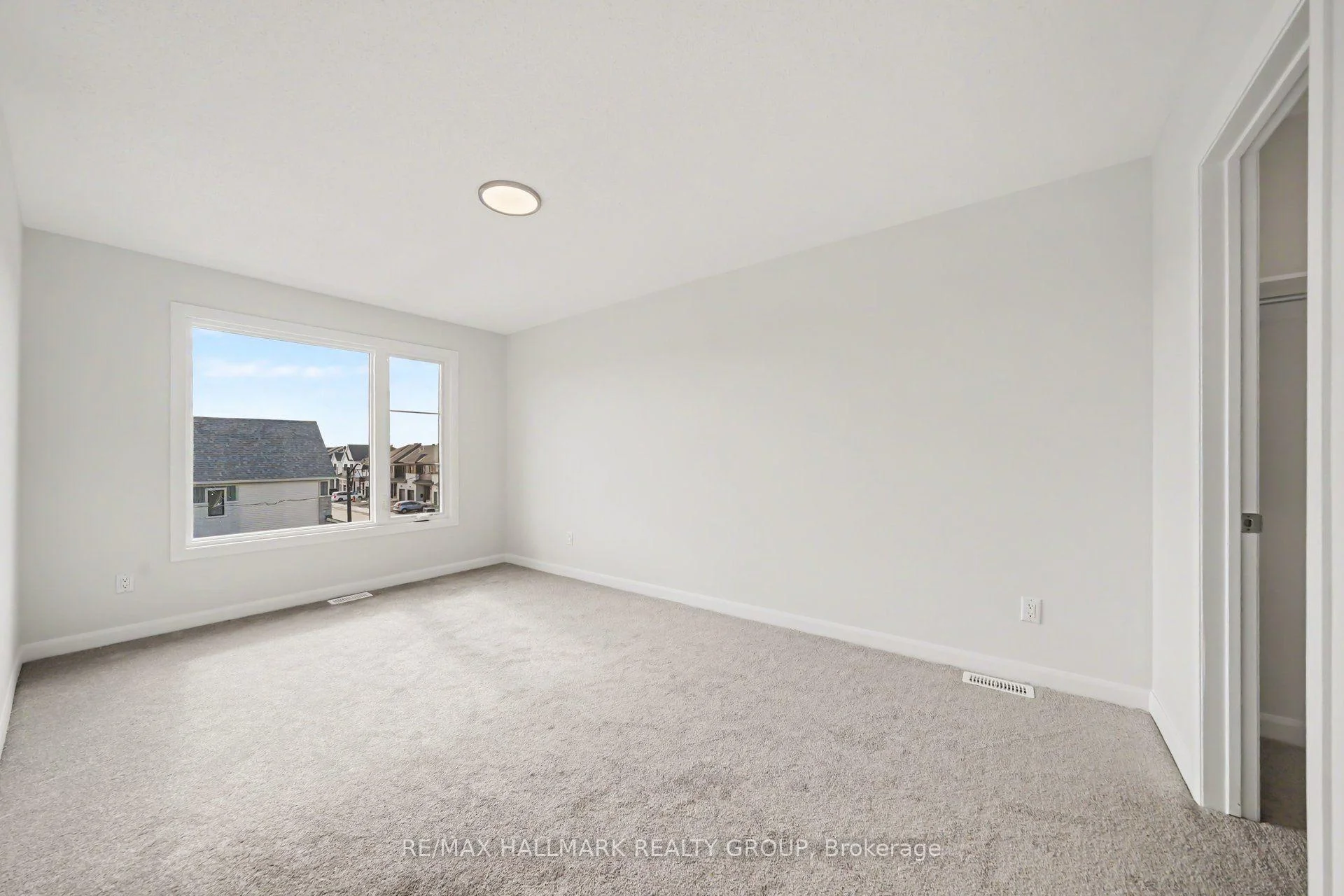 Photo 31 of 703 Tadpole Crescent, Ottawa, Barrhaven - Half Moon Bay — HOMEH