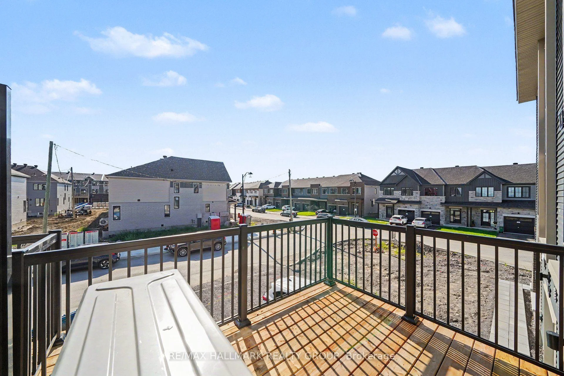 Photo 39 of 703 Tadpole Crescent, Ottawa, Barrhaven - Half Moon Bay — HOMEH