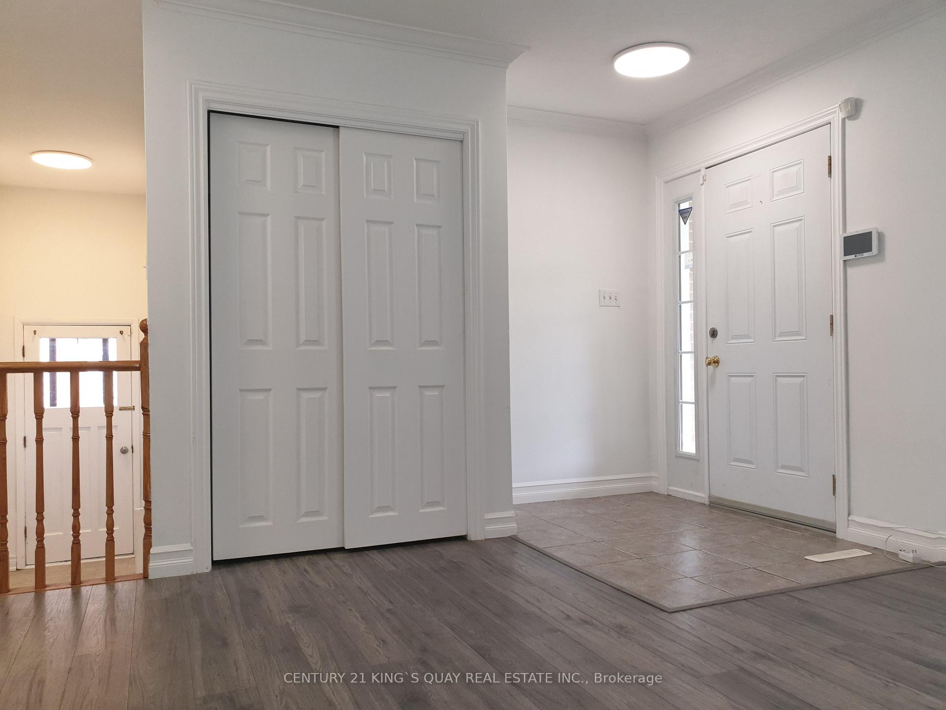 Photo 2 of 18 Manor Crescent, Quinte West, Trenton Ward — HOMEH