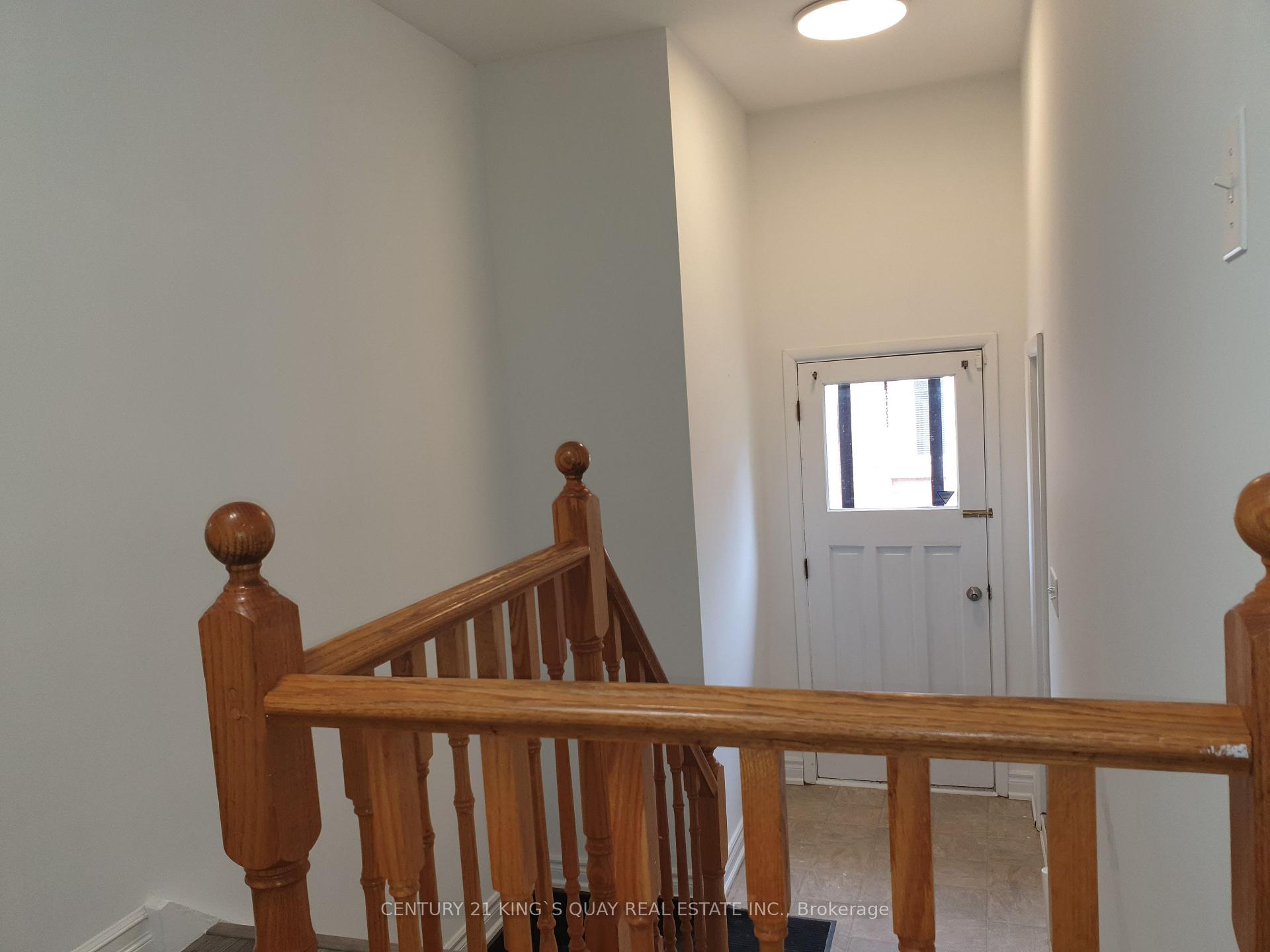 Photo 12 of 18 Manor Crescent, Quinte West, Trenton Ward — HOMEH