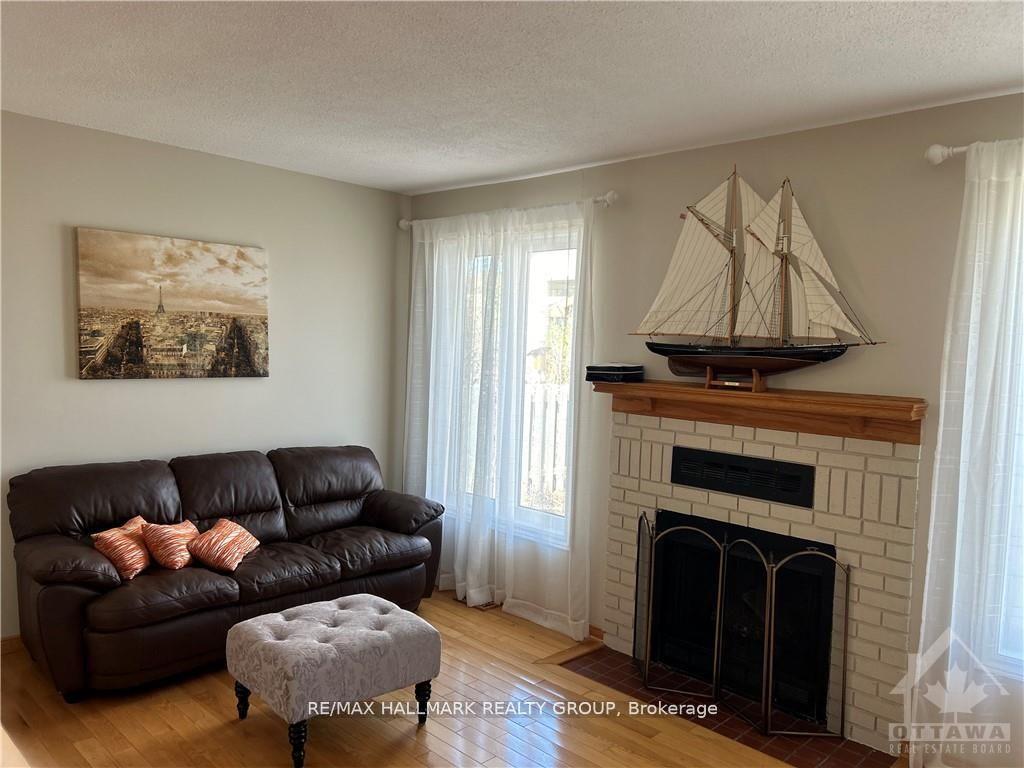 Photo 7 of 6417 Loire Drive, Ottawa, Chateauneuf — HOMEH