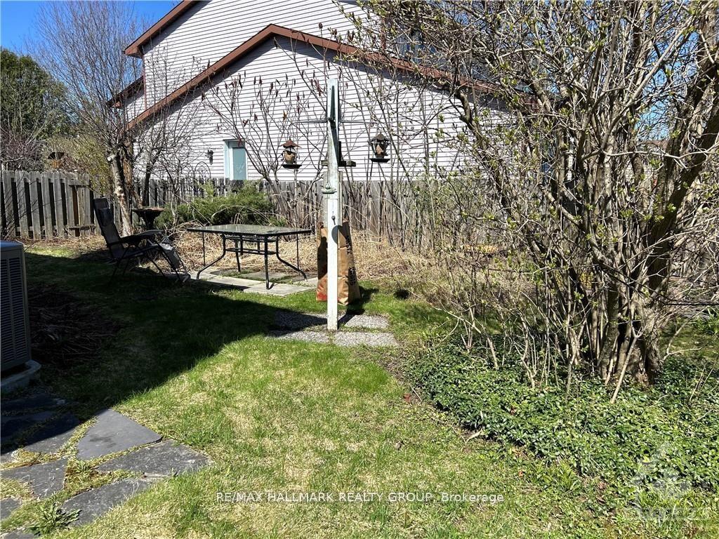 Photo 20 of 6417 Loire Drive, Ottawa, Chateauneuf — HOMEH