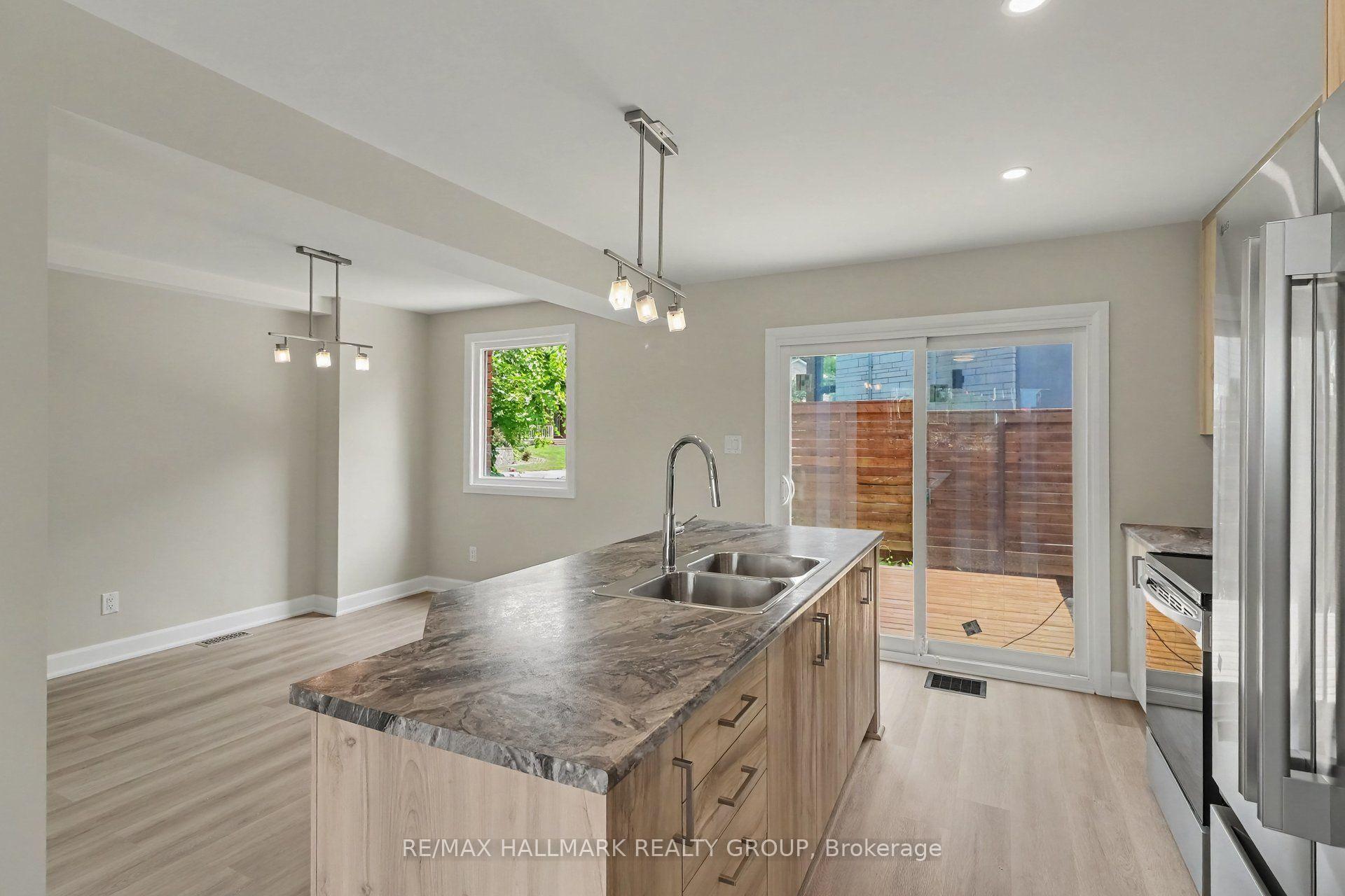 Photo 6 of Unit 1, 1202 Byron Avenue, Ottawa, Woodroffe — HOMEH