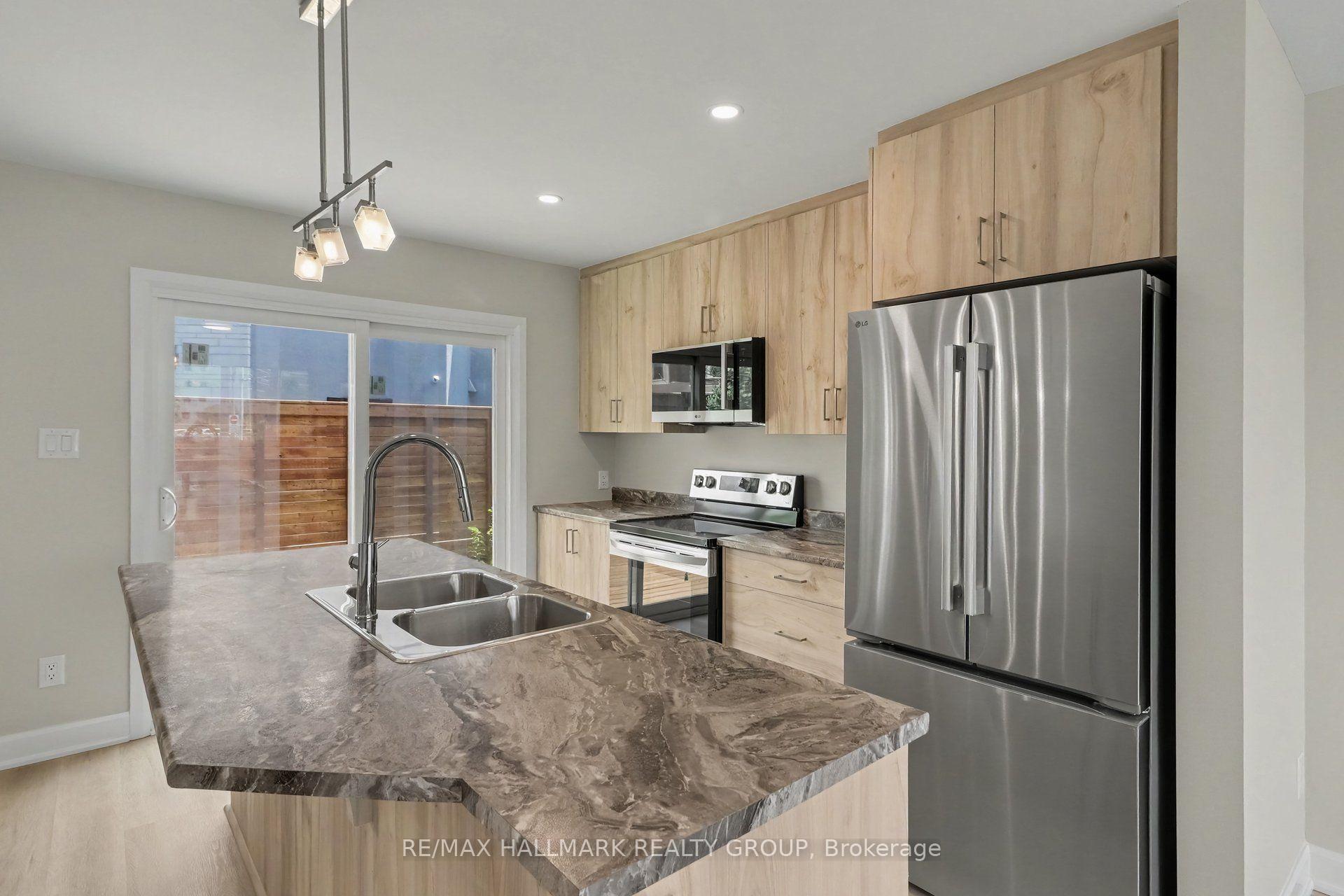 Photo 8 of Unit 1, 1202 Byron Avenue, Ottawa, Woodroffe — HOMEH