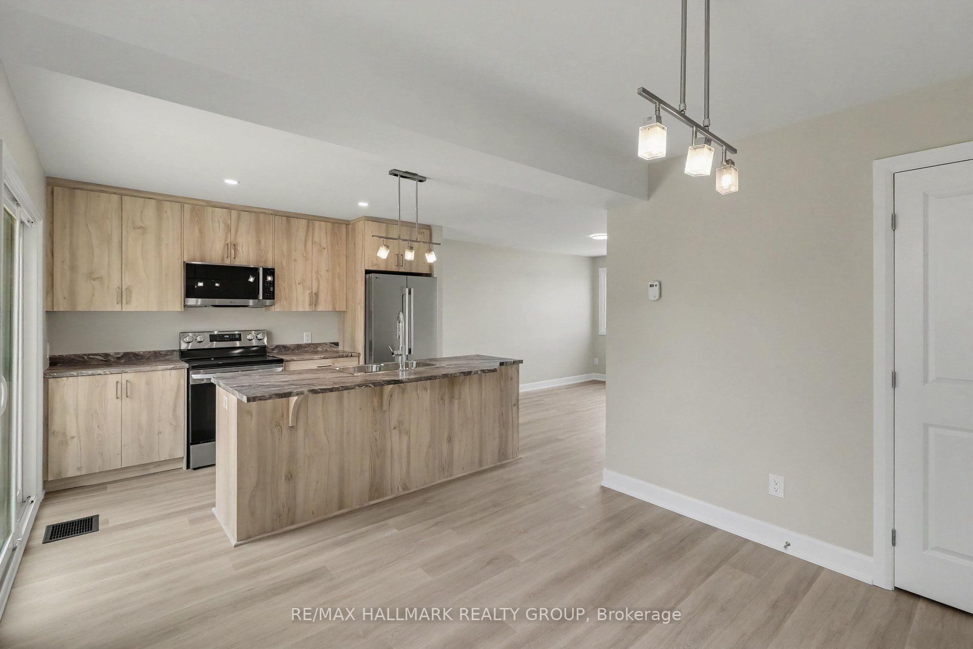 Photo 10 of Unit 1, 1202 Byron Avenue, Ottawa, Woodroffe — HOMEH