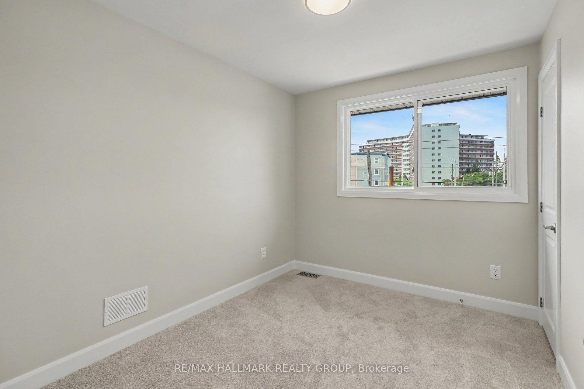 Photo 16 of Unit 1, 1202 Byron Avenue, Ottawa, Woodroffe — HOMEH