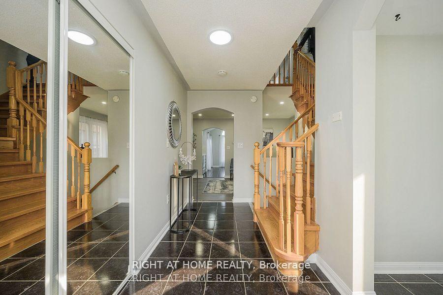 Photo 7 of 1724 Samuelson Circle, Mississauga, Meadowvale Village — HOMEH