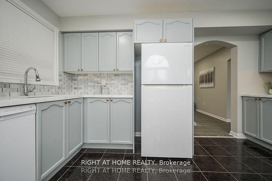 Photo 14 of 1724 Samuelson Circle, Mississauga, Meadowvale Village — HOMEH