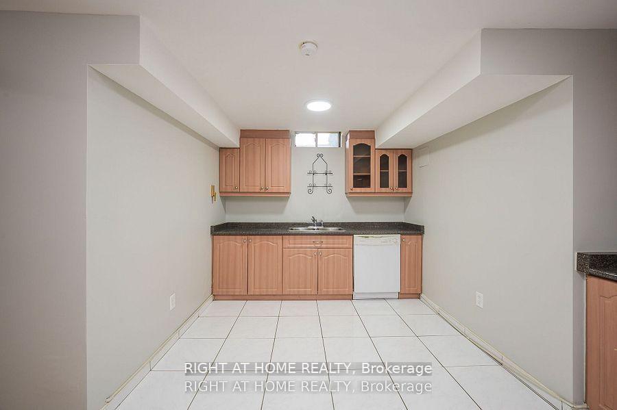 Photo 32 of 1724 Samuelson Circle, Mississauga, Meadowvale Village — HOMEH