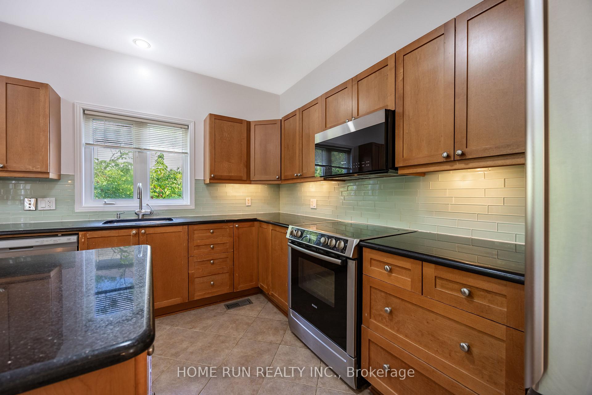 Photo 22 of 281 Goldridge Drive, Ottawa, Kanata - Kanata Lakes/Heritage Hills — HOMEH