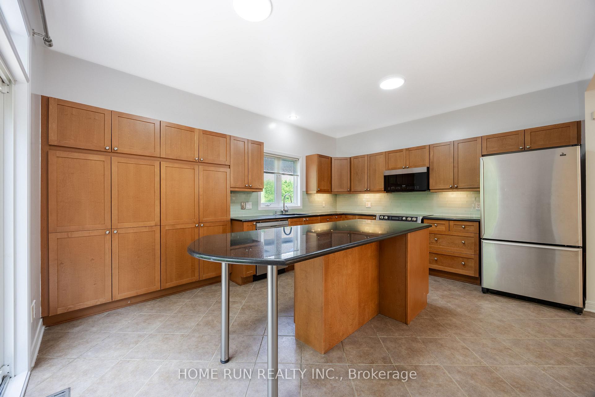 Photo 24 of 281 Goldridge Drive, Ottawa, Kanata - Kanata Lakes/Heritage Hills — HOMEH