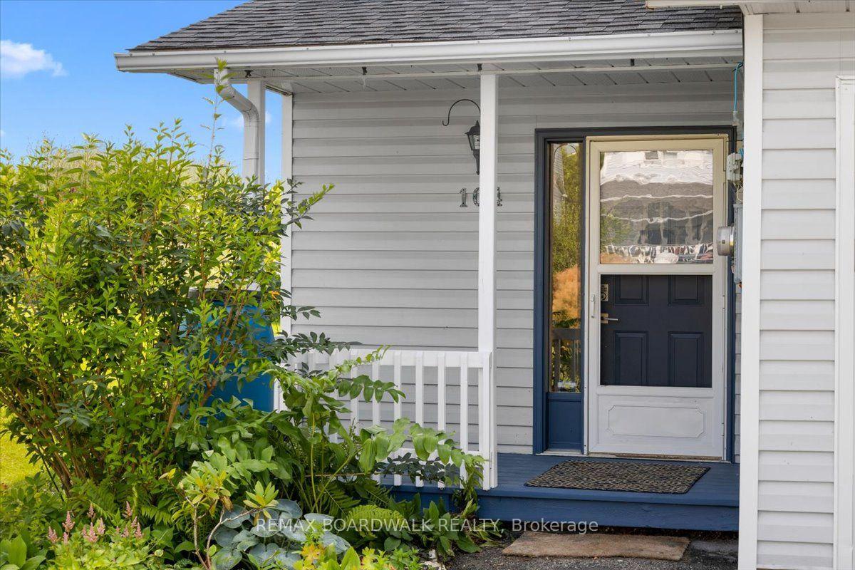 Photo 2 of 104 Dunham Street, Carleton Place, Carleton Place — HOMEH