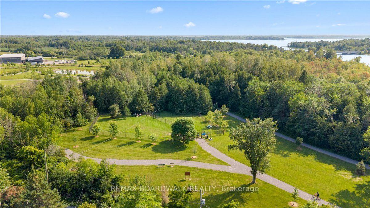 Photo 35 of 104 Dunham Street, Carleton Place, Carleton Place — HOMEH