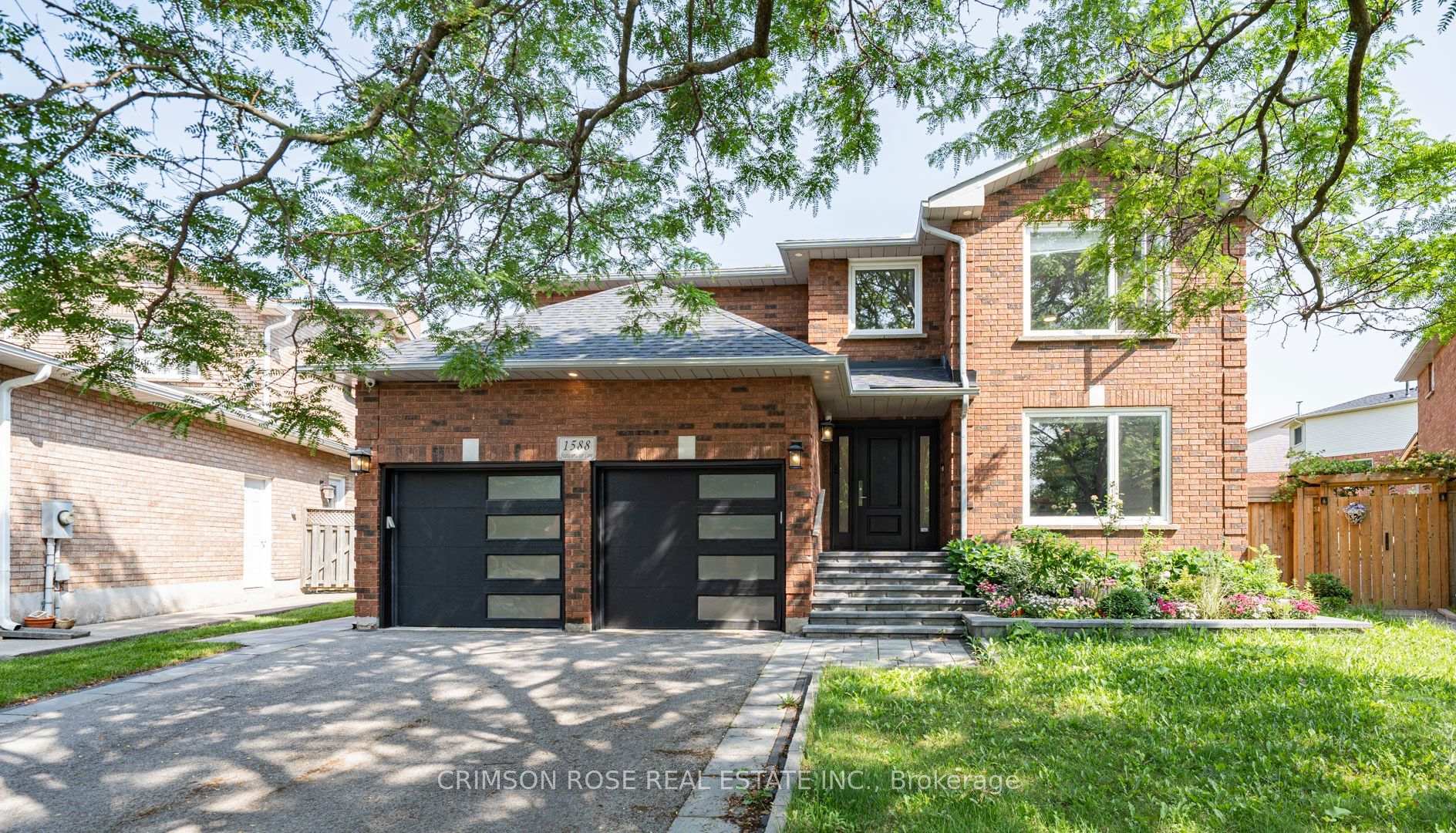 Photo 1 of Unit Upper Half, 1588 Stationmaster Lane, Oakville, Glen Abbey — HOMEH