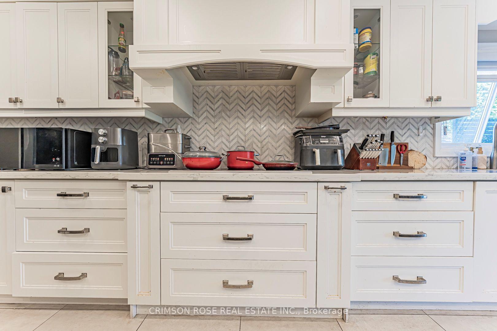 Photo 14 of Unit Upper Half, 1588 Stationmaster Lane, Oakville, Glen Abbey — HOMEH