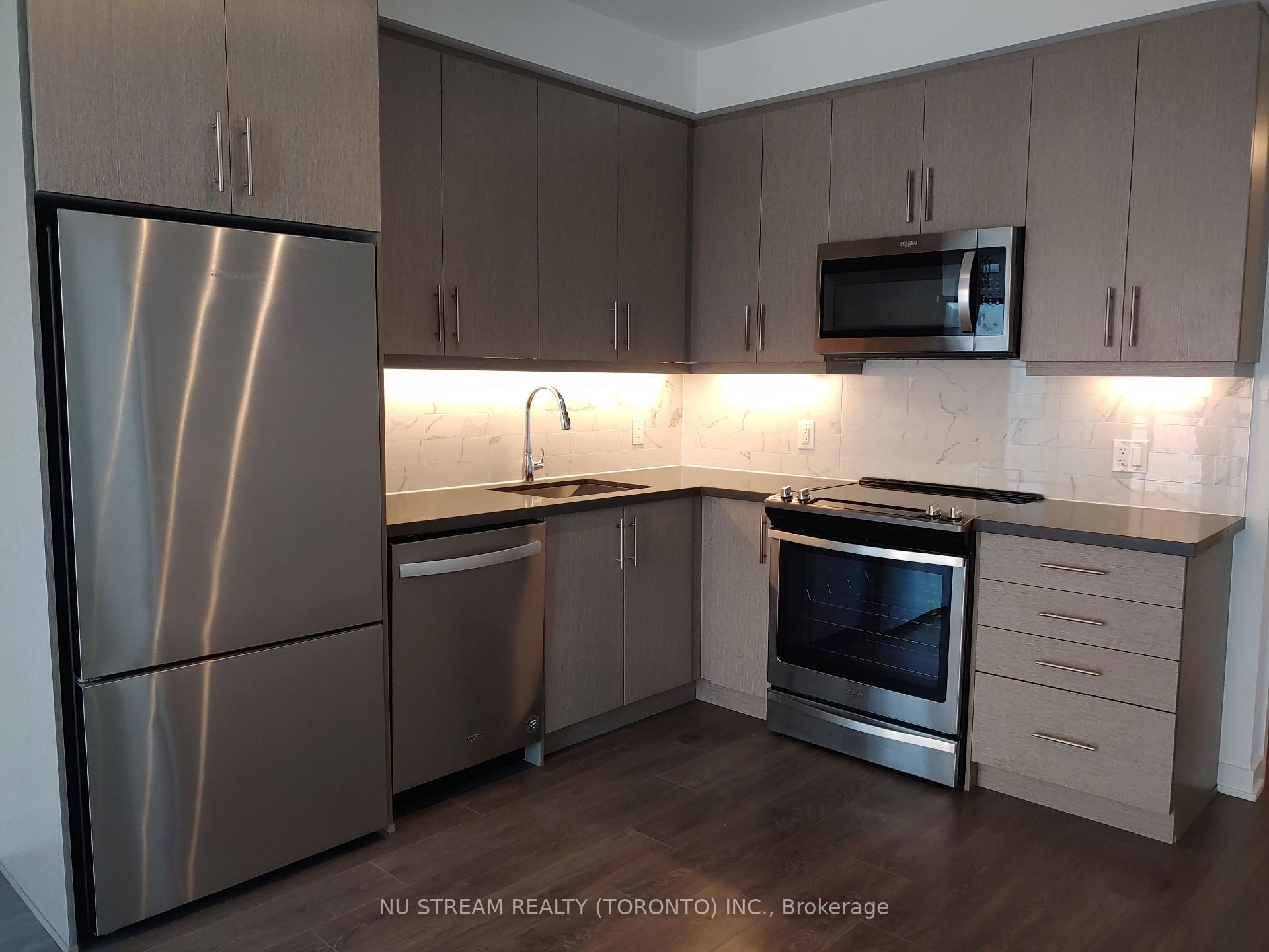 Photo 4 of Unit 706, 85 Oneida Crescent, Richmond Hill, Langstaff — HOMEH