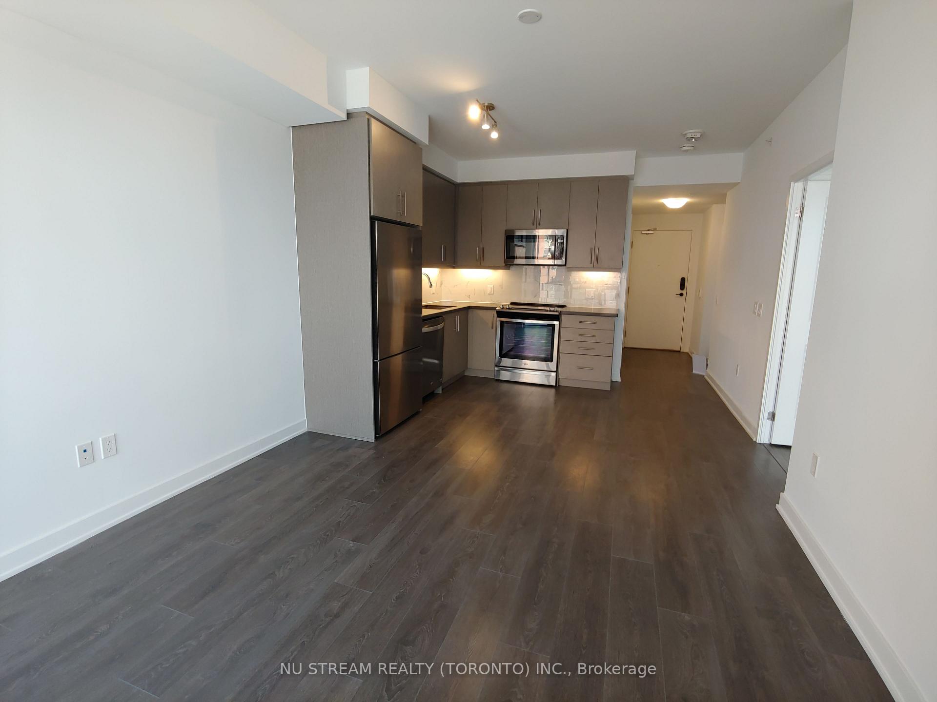 Photo 5 of Unit 706, 85 Oneida Crescent, Richmond Hill, Langstaff — HOMEH