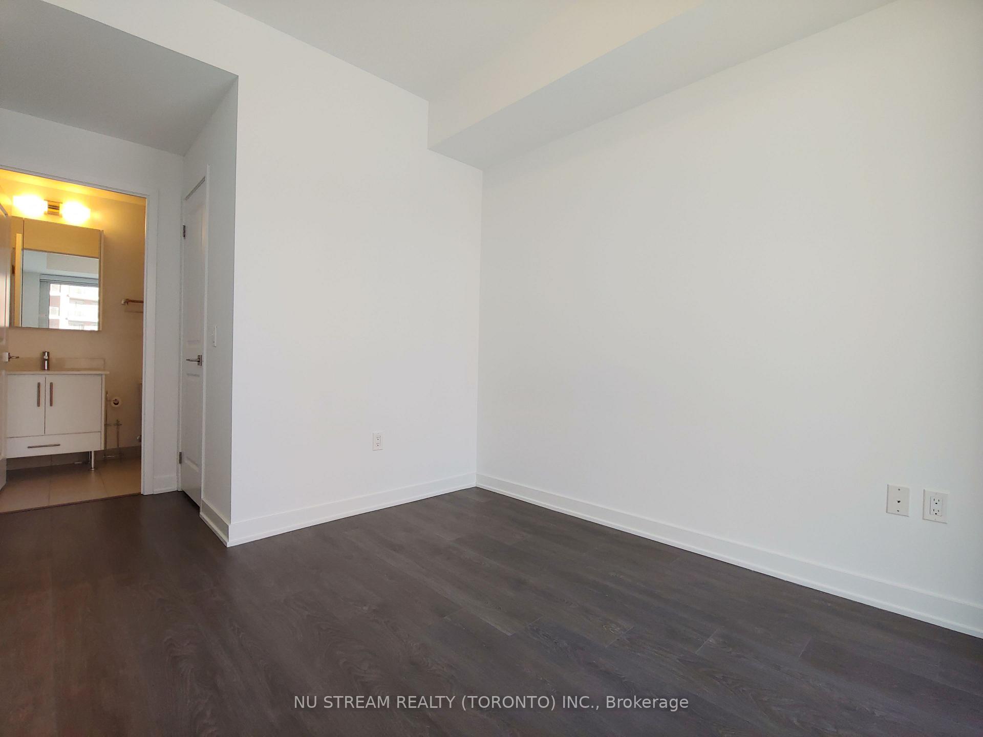 Photo 8 of Unit 706, 85 Oneida Crescent, Richmond Hill, Langstaff — HOMEH
