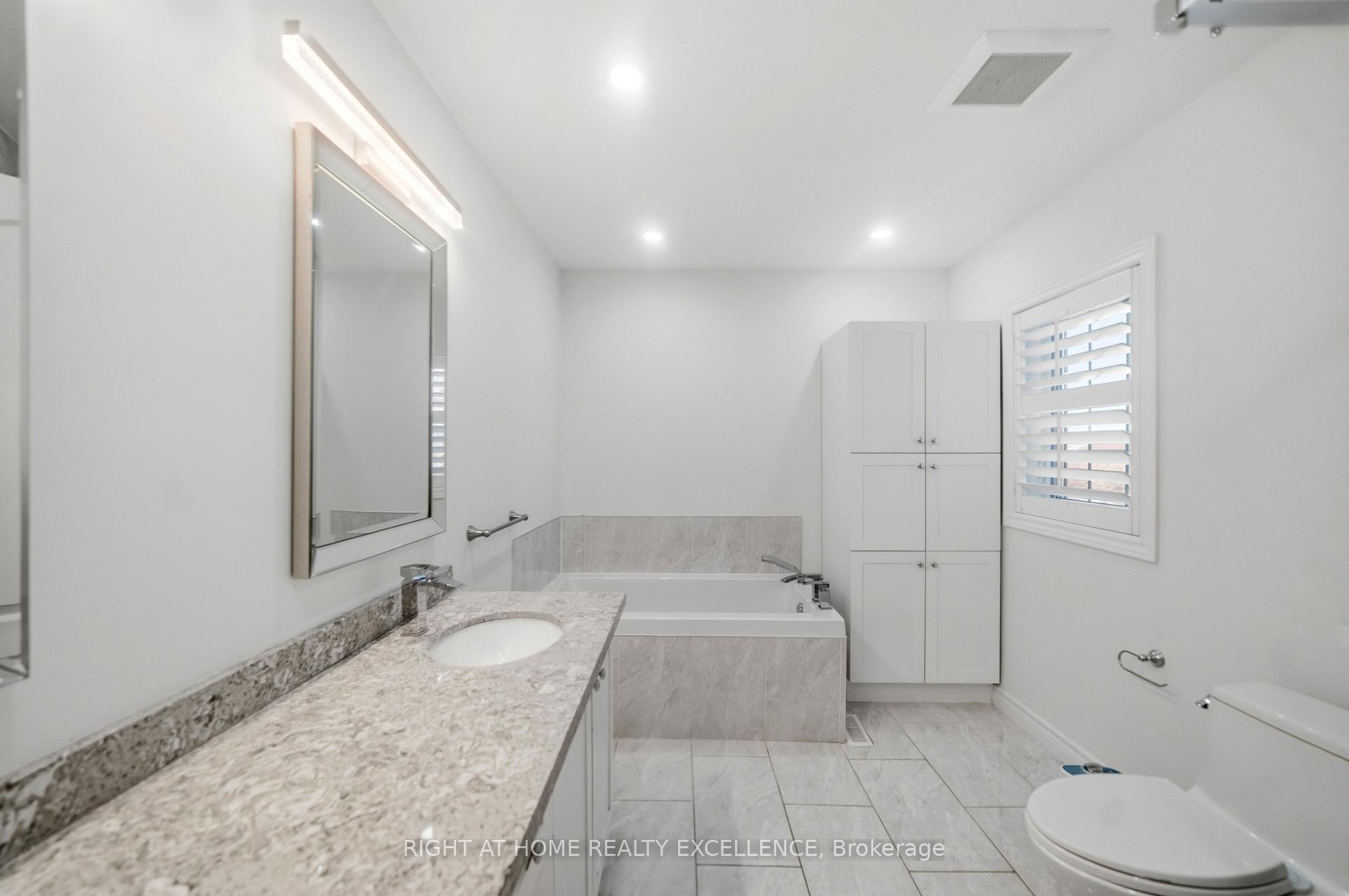 Photo 21 of Unit Main & Upper Level, 16 Whitford Court, Brampton, Sandringham-Wellington — HOMEH