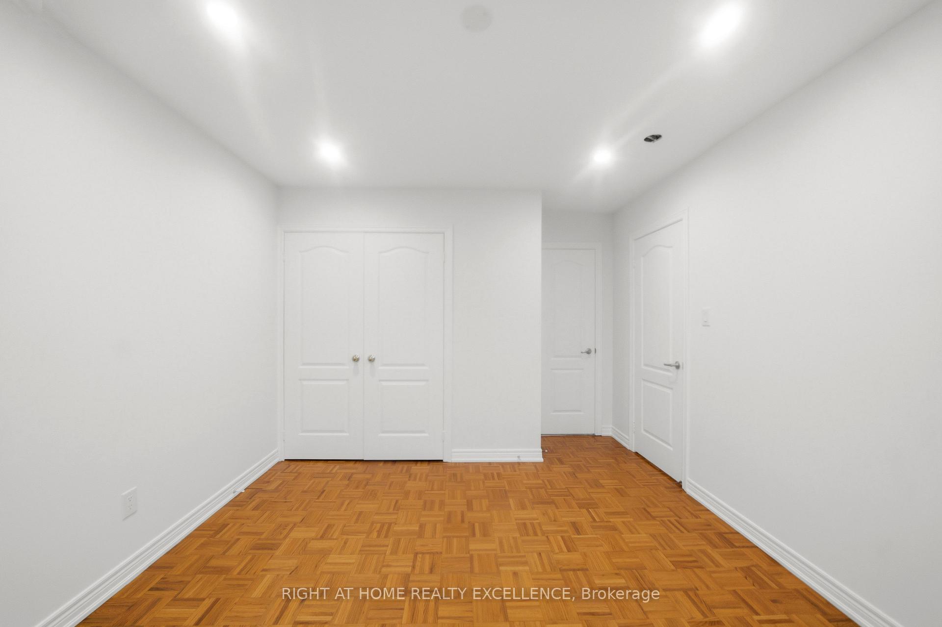 Photo 29 of Unit Main & Upper Level, 16 Whitford Court, Brampton, Sandringham-Wellington — HOMEH