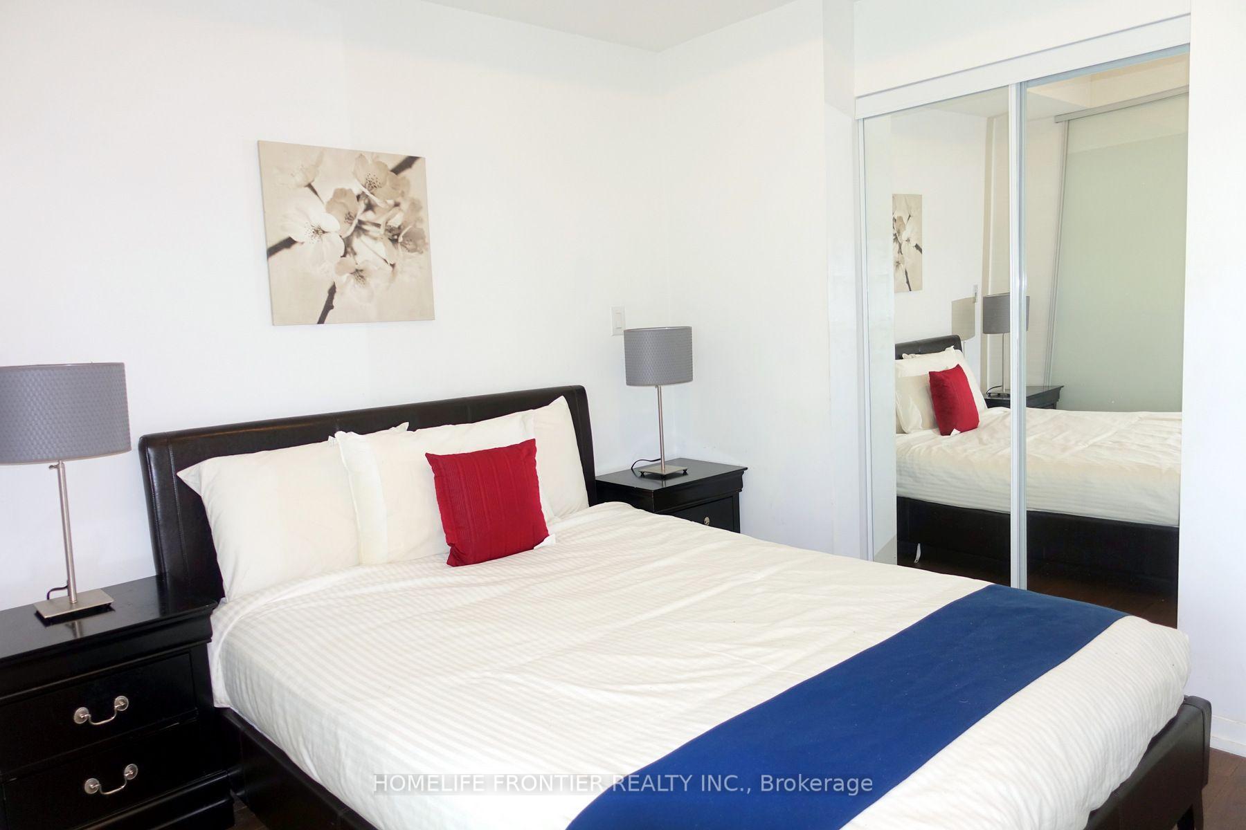 Photo 9 of Unit 2309, 55 Bremner Boulevard, Toronto, Waterfront Communities — HOMEH