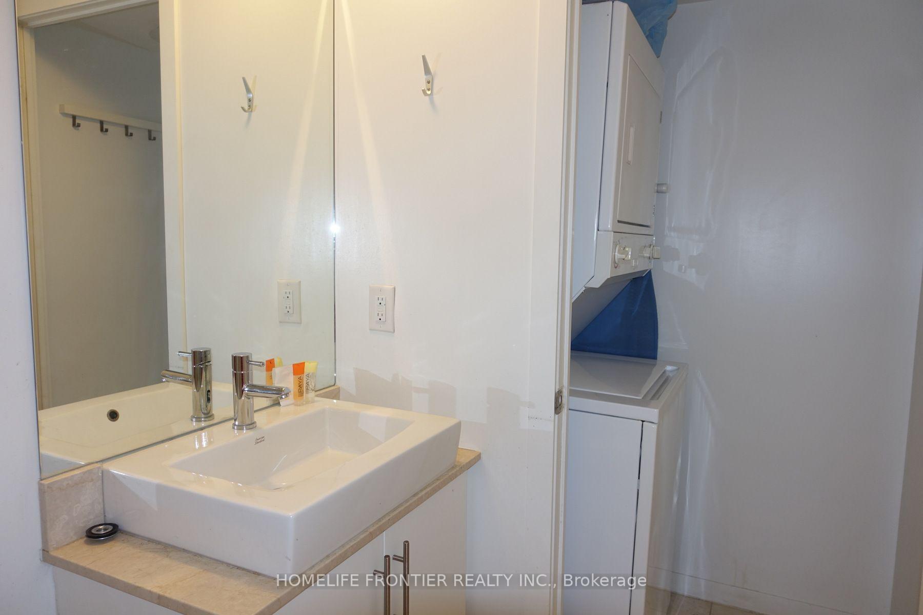 Photo 11 of Unit 2309, 55 Bremner Boulevard, Toronto, Waterfront Communities — HOMEH