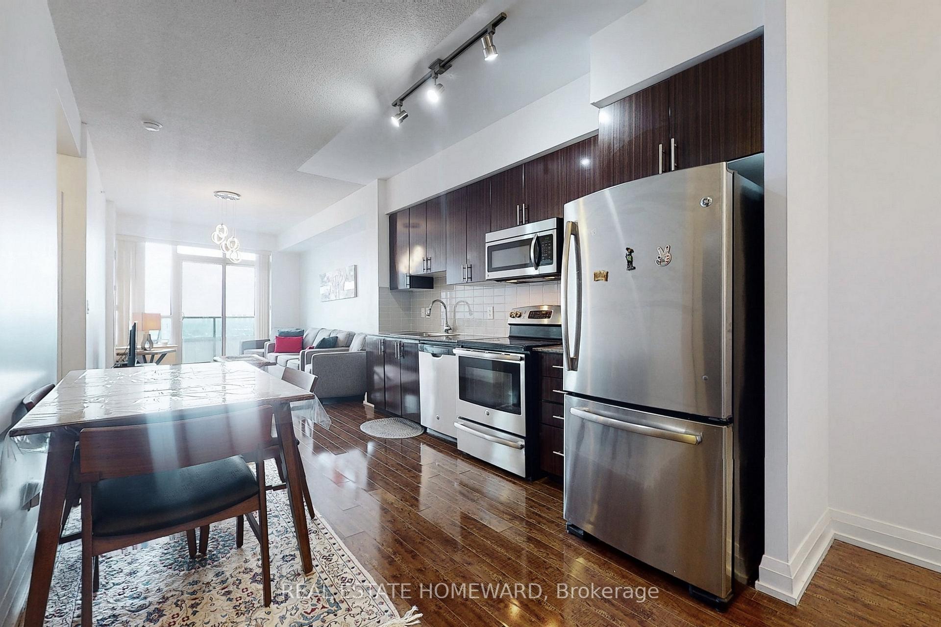 Photo 6 of Unit 2430, 7161 Yonge Street, Markham, Thornhill — HOMEH