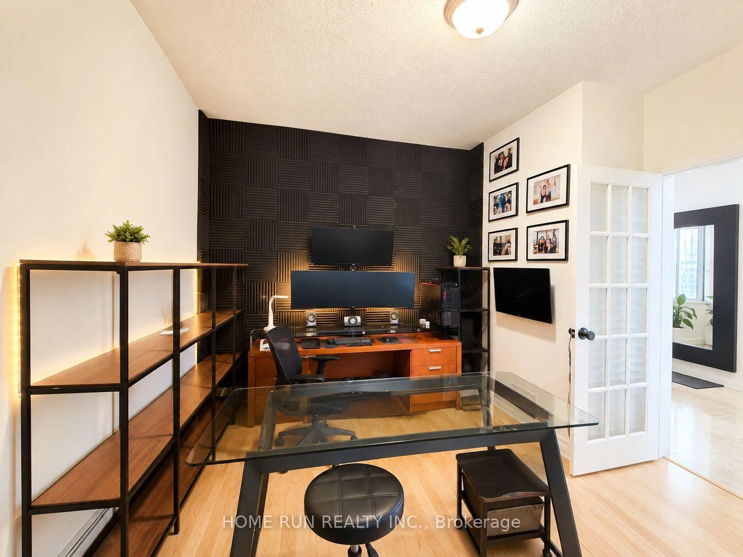 Photo 3 of 102 Dragon Park Drive, Ottawa, Barrhaven - Strandherd — HOMEH