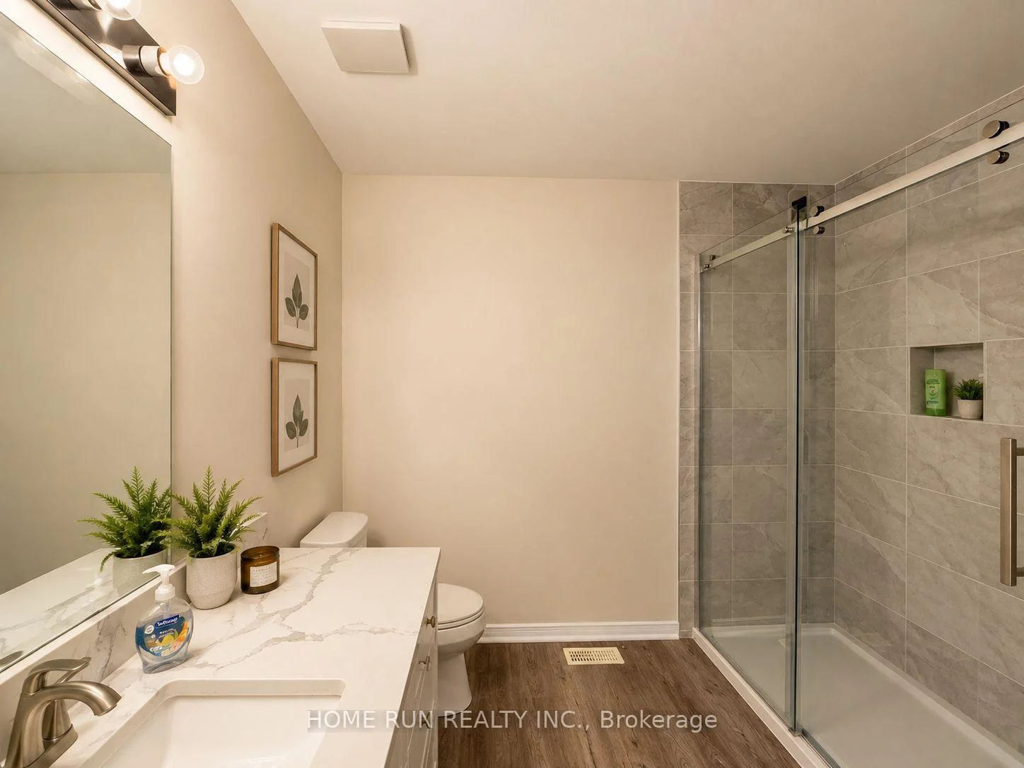 Photo 16 of 102 Dragon Park Drive, Ottawa, Barrhaven - Strandherd — HOMEH
