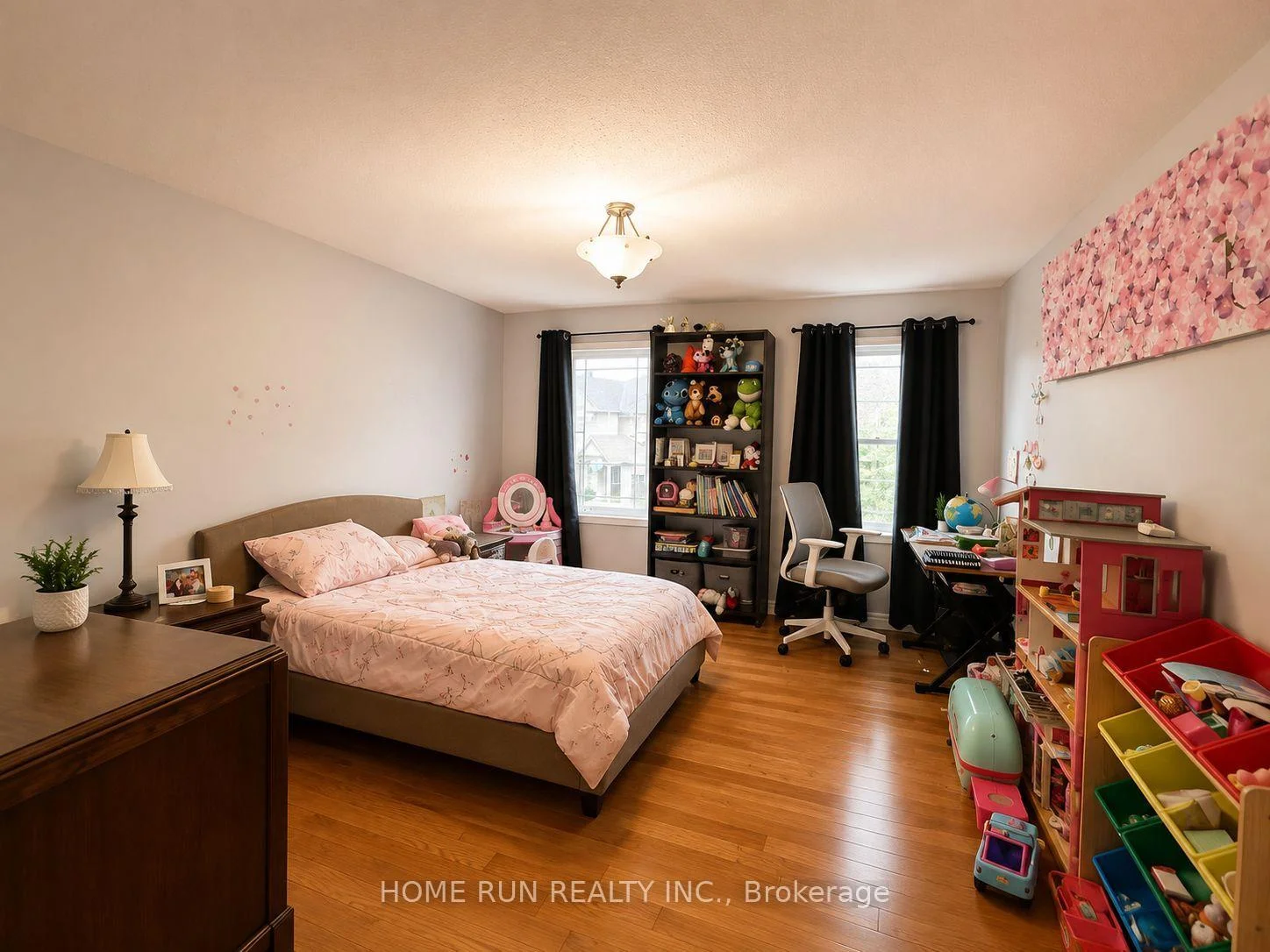 Photo 17 of 102 Dragon Park Drive, Ottawa, Barrhaven - Strandherd — HOMEH