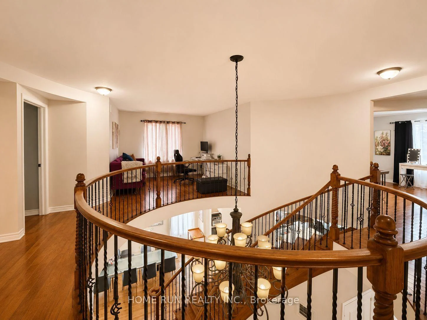 Photo 18 of 102 Dragon Park Drive, Ottawa, Barrhaven - Strandherd — HOMEH
