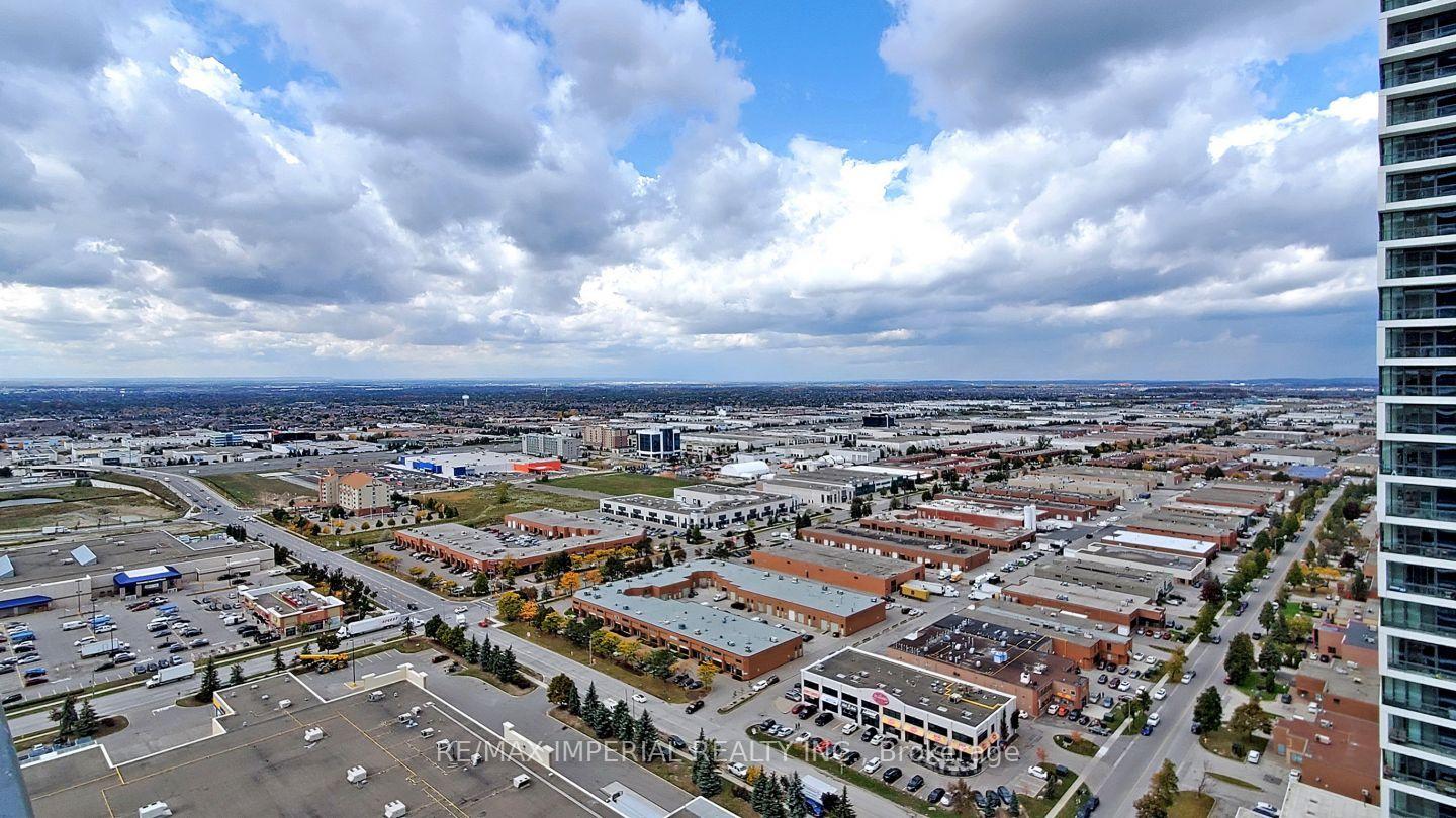 Photo 7 of Unit 3102, 5 buttermill Avenue, Vaughan, Vaughan Corporate Centre — HOMEH