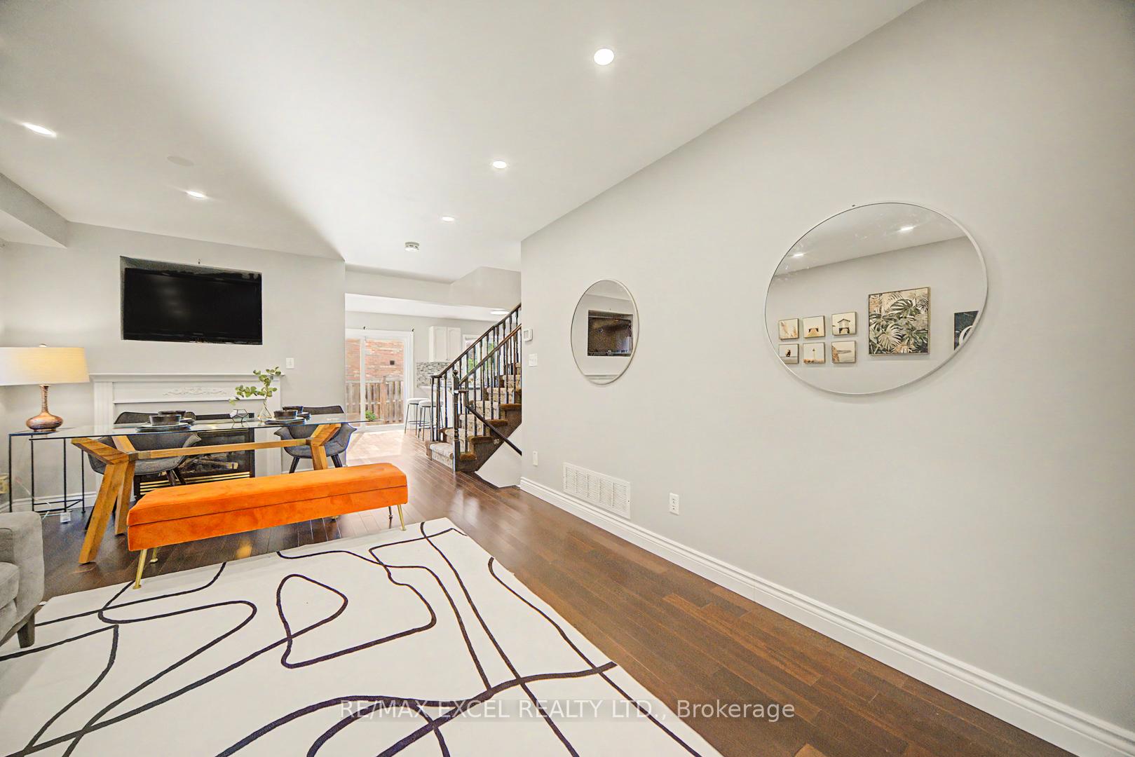 Photo 10 of 40 Outlook Terrace Drive, Markham, Greensborough — HOMEH