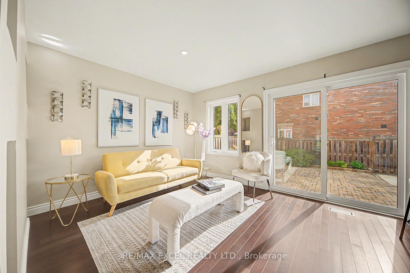 Photo 12 of 40 Outlook Terrace Drive, Markham, Greensborough — HOMEH