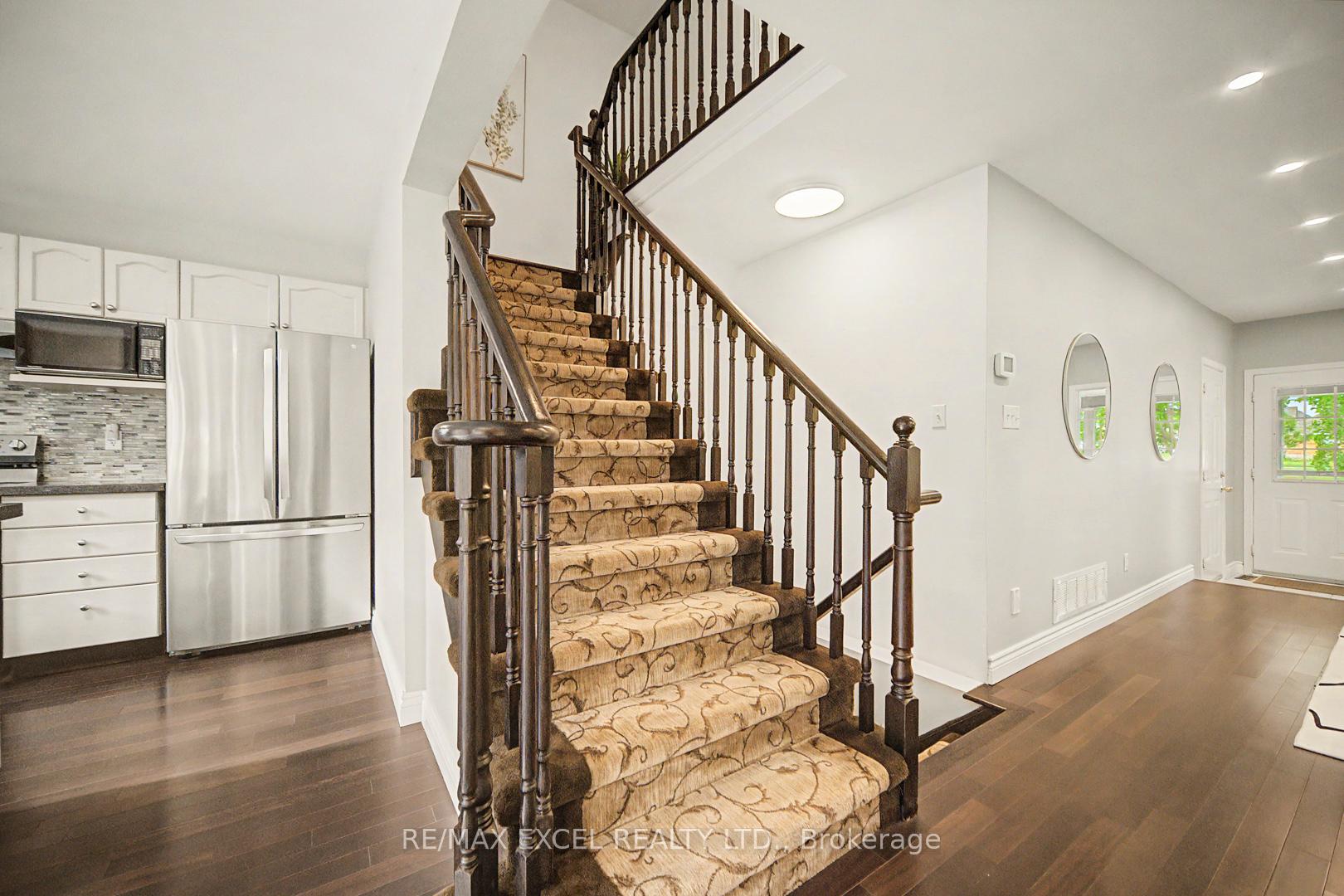 Photo 17 of 40 Outlook Terrace Drive, Markham, Greensborough — HOMEH
