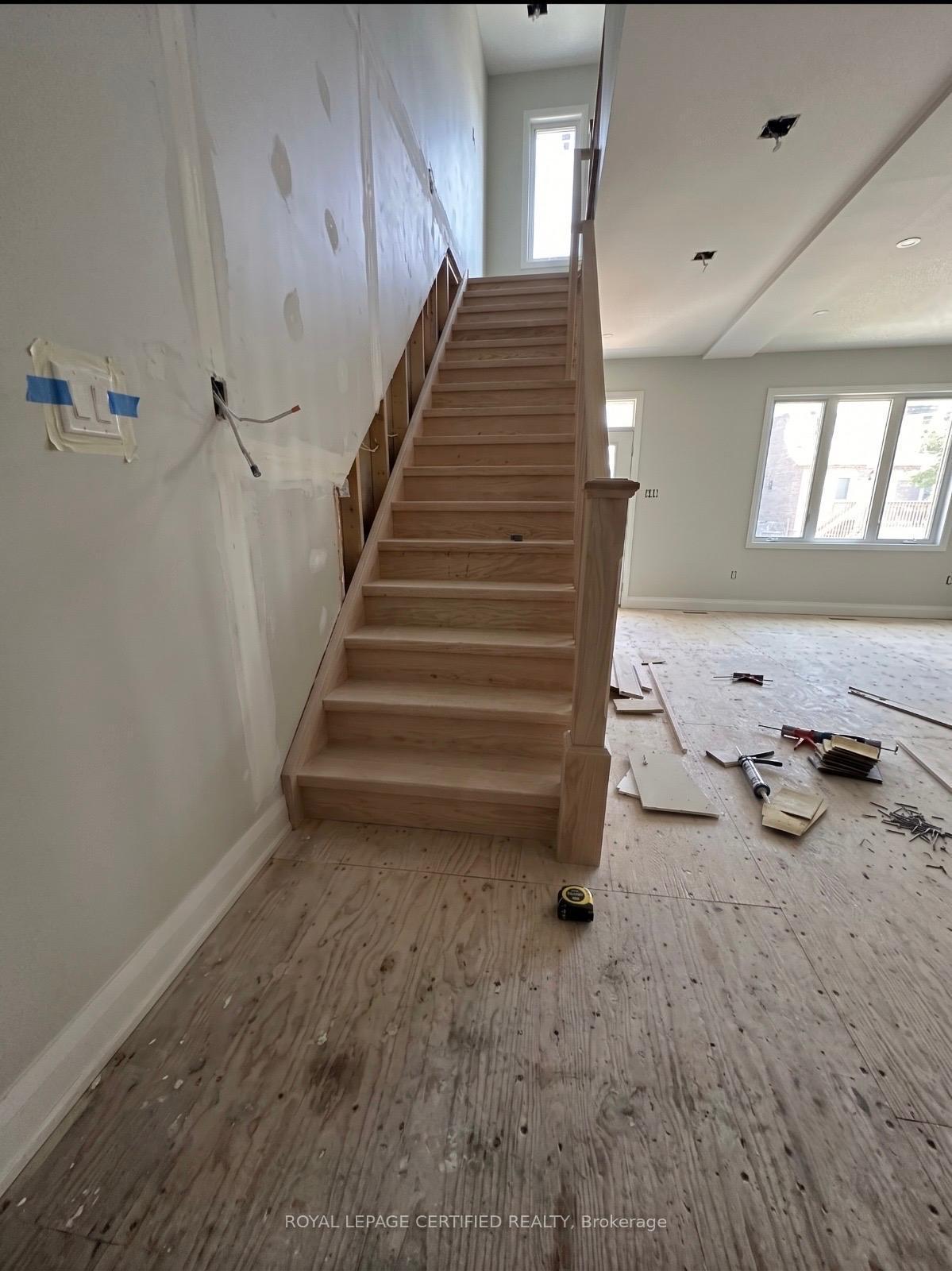 Photo 4 of 62 Beechwood Avenue, Hamilton, Stipley — HOMEH