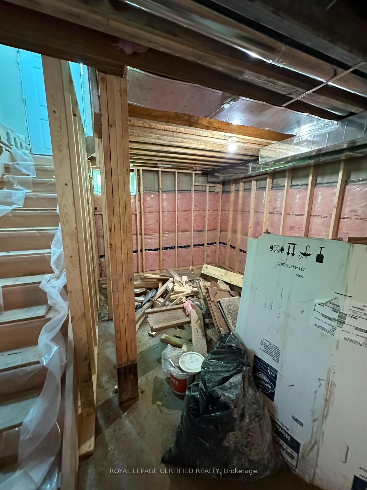 Photo 5 of 62 Beechwood Avenue, Hamilton, Stipley — HOMEH