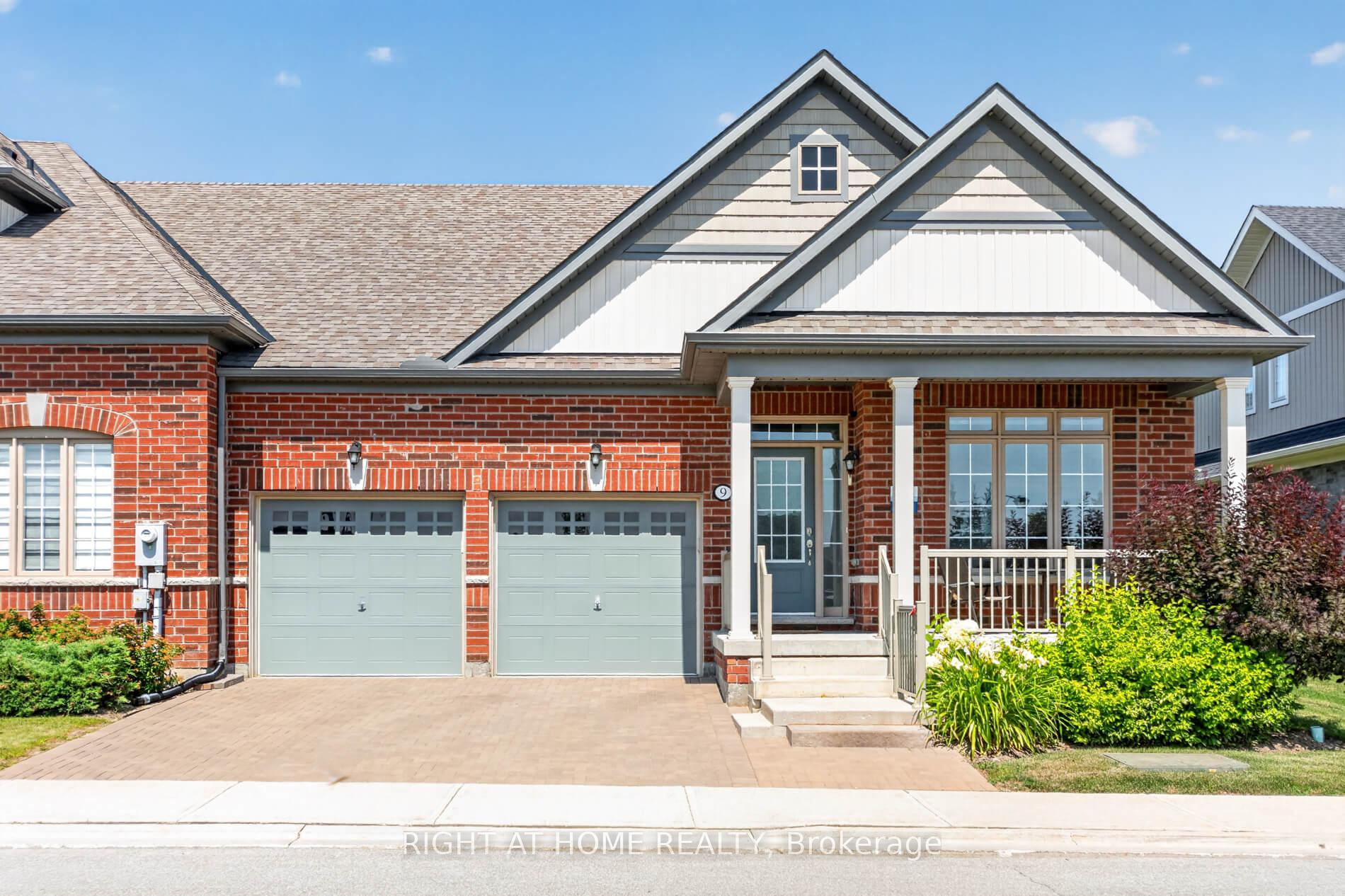 Photo 2 of 9 Tea Rose Drive, Brampton, Sandringham-Wellington — HOMEH